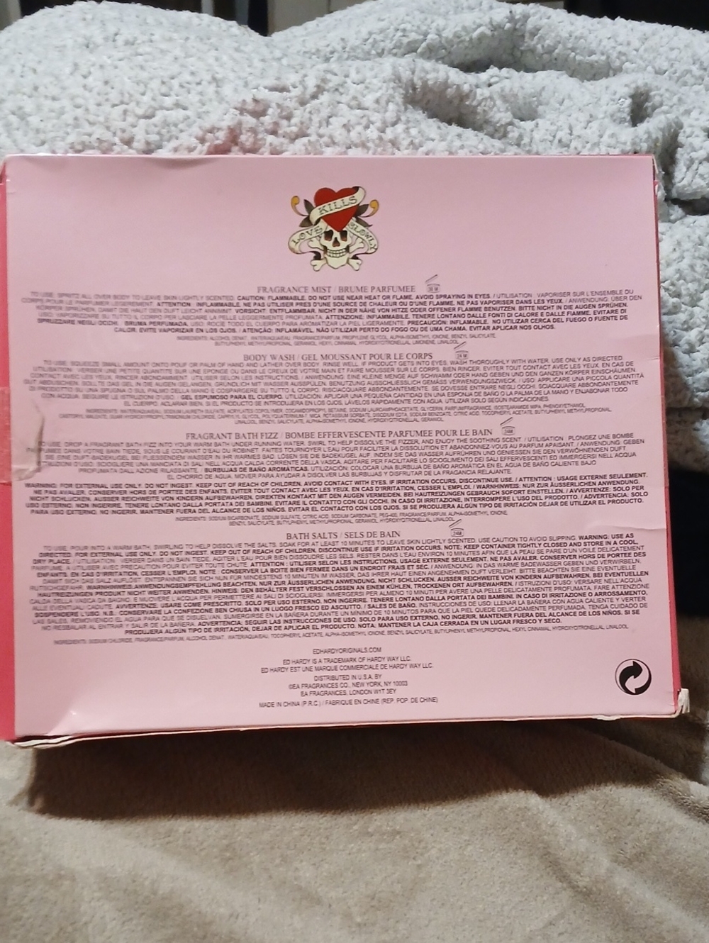 Ed Hardy Pink Bath & Body Gift Set - Picture 2 of 2
